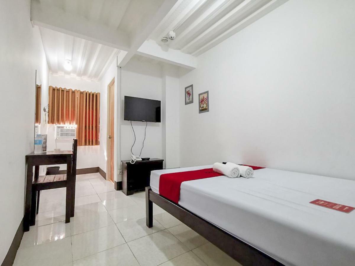 RedDoorz near Davao Medical School Foundation Hotel Esterno foto